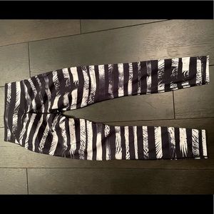 Lululemon High Waisted Leggings - Size 4